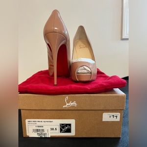 Christian Louboutin Very Privé 120 Peep-Toe Patent Leather Pumps - Never Worn